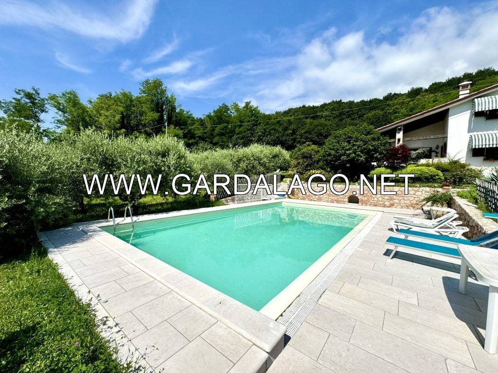 Villa a Caprino veronese in Via Pazzon Cristo - Foto 2