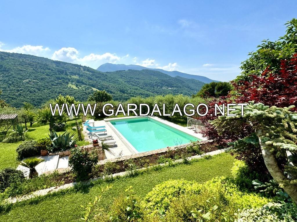 Villa a Caprino veronese in Via Pazzon Cristo - Foto 4