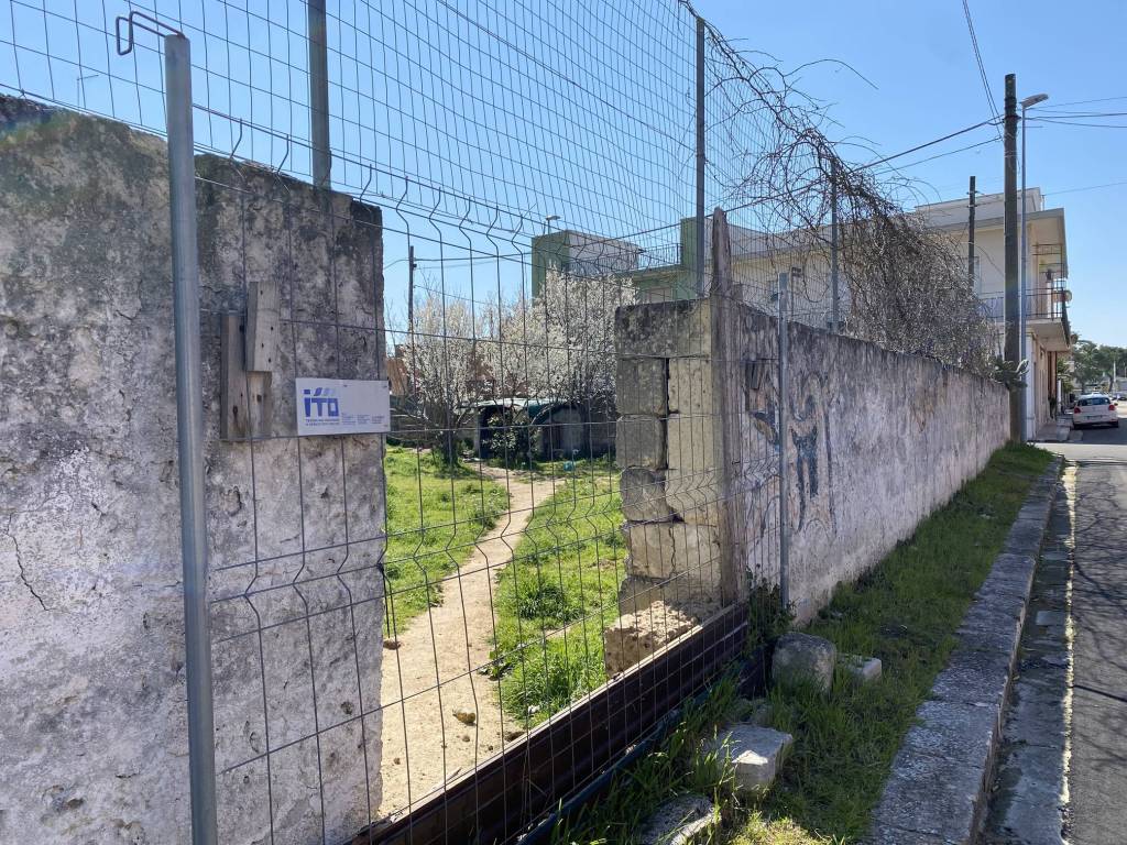 Terreno a Novoli in Via Fratelli Rosselli, 16 - Foto 3