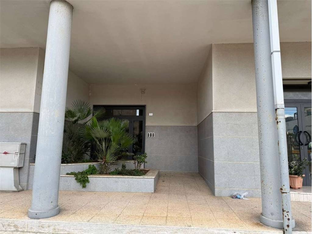 Appartamento a Brindisi in Vico Lungo, 5 - Foto 2