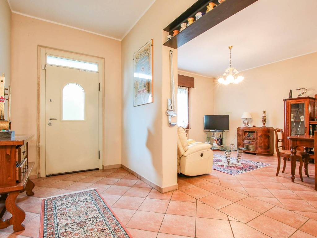 Villa a Isola della scala in Via Antonio Gransci, 20 - Foto 2