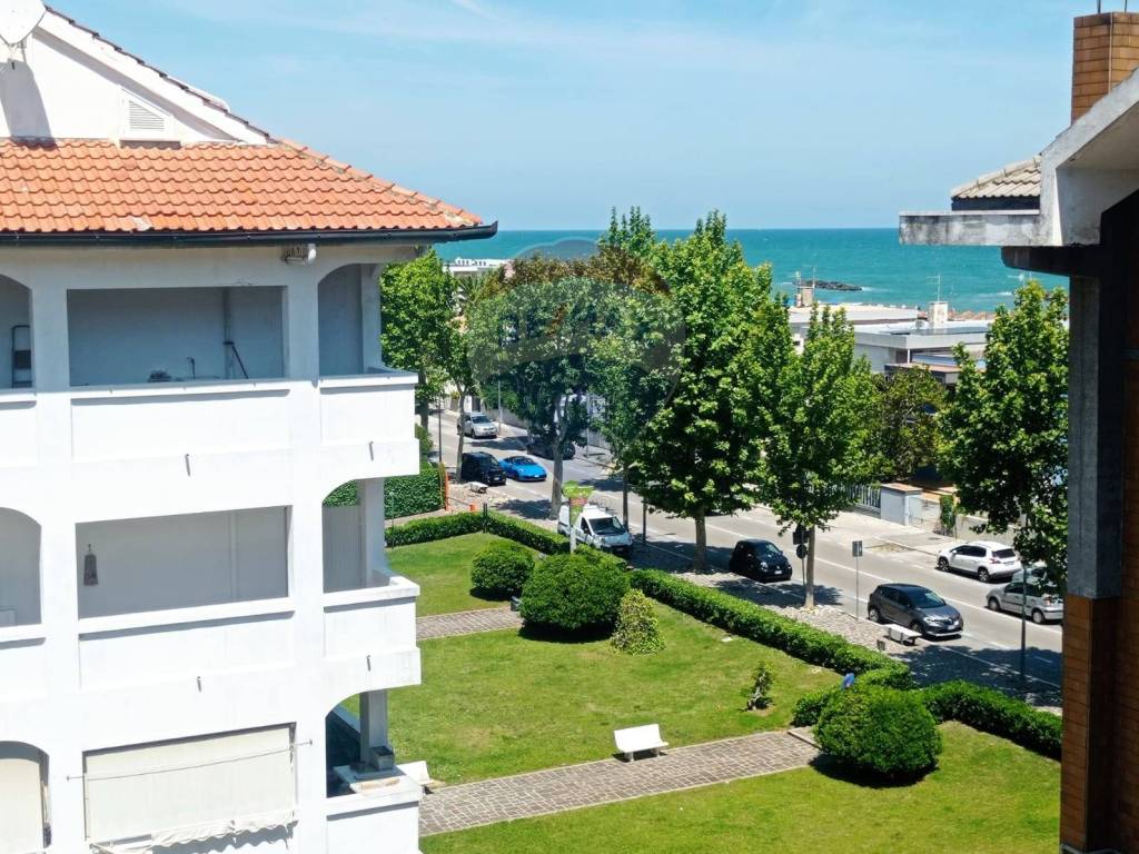 Appartamento a Francavilla al mare in Viale Alcione, 137 - Foto 2