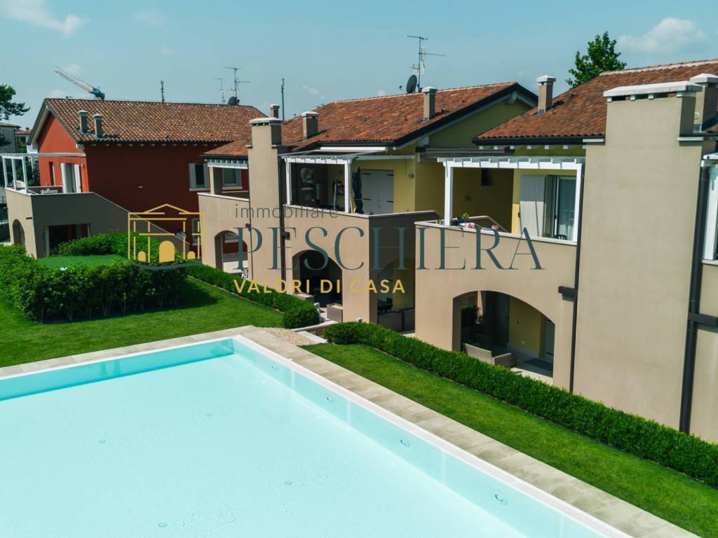Appartamento a Peschiera del garda in Via Edmondo de Amicis, 4 - Foto 2