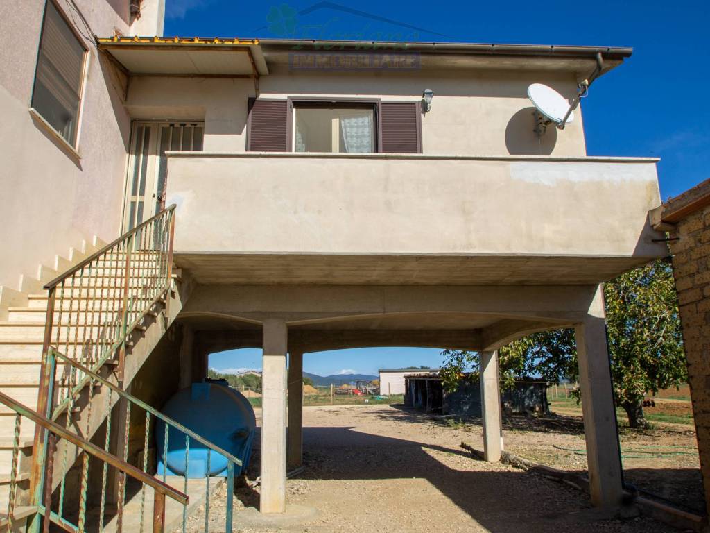 Rustico / casale a Montalto di castro in Strada Provinciale Pescia Romana - Foto 2