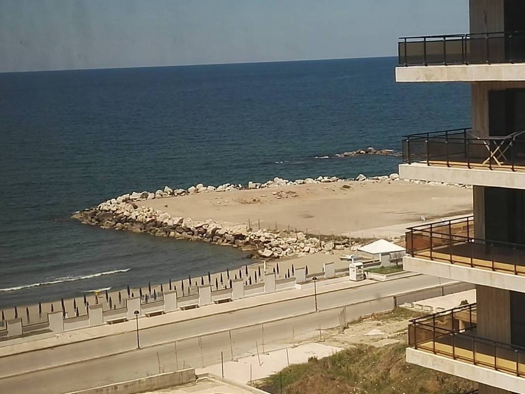 Appartamento a Castel volturno in Viale Claris - Foto 2