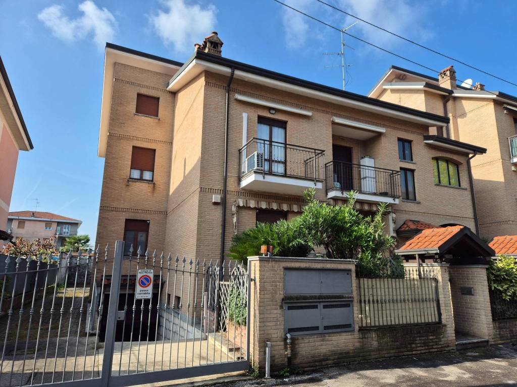 Appartamento a Nova milanese in Via Filippo Turati, 2 - Foto 1