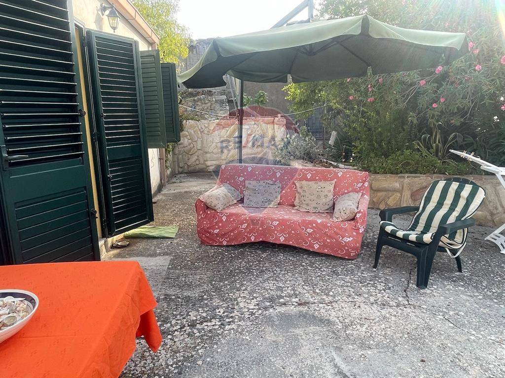 Villa a Chiaramonte gulfi in C/da Donnagona, 52 - Foto 1