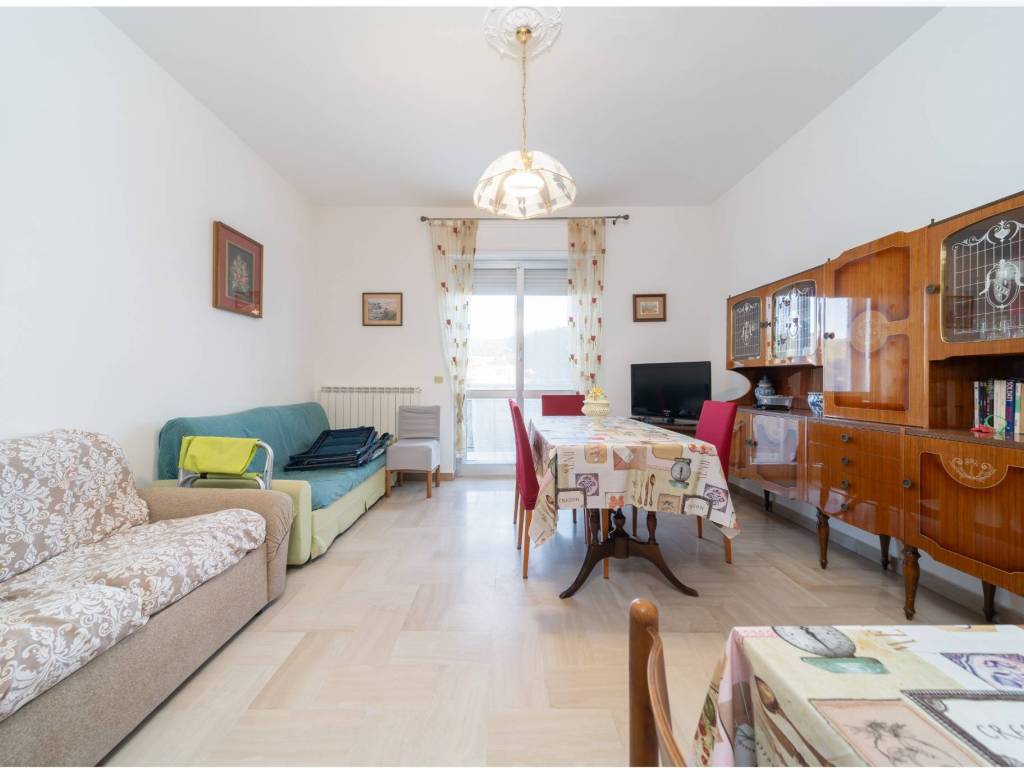 Appartamento a Andora in Via Camillo Benso di Cavour, 90 - Foto 2