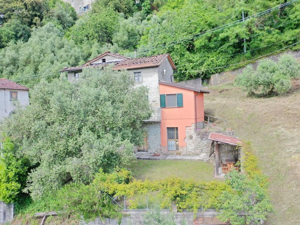 Appartamento a Bagni di lucca in Via di Colle Lugliano, 5 - Foto 2