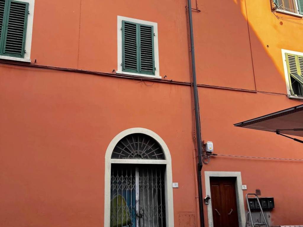 Appartamento a San giovanni valdarno in VIA CESARE BATTISTI, 5 - Foto 2