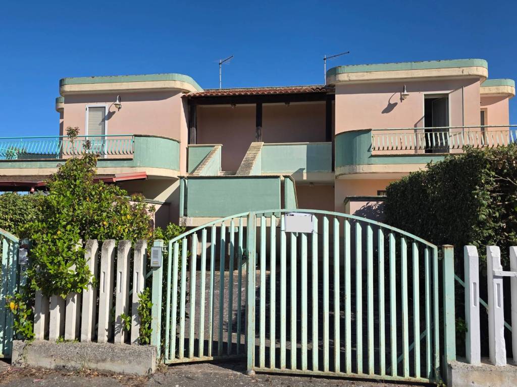 Villa a Manfredonia in Via Mar Tirreno, 6 - Foto 2