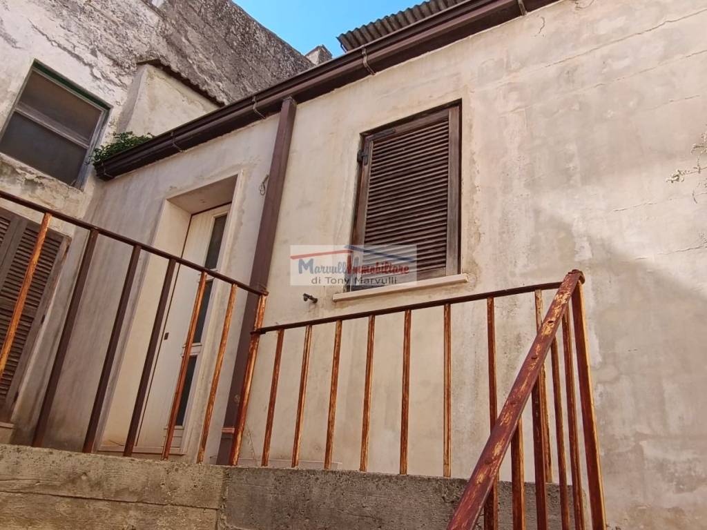 Casa indipendente a Cassano delle murge in Vico Vincenzo Ruffo - Foto 3