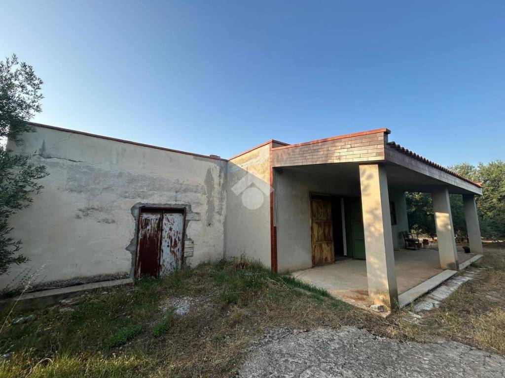 Villa a Barletta in STRADA VICINALE PETRARO - Foto 3