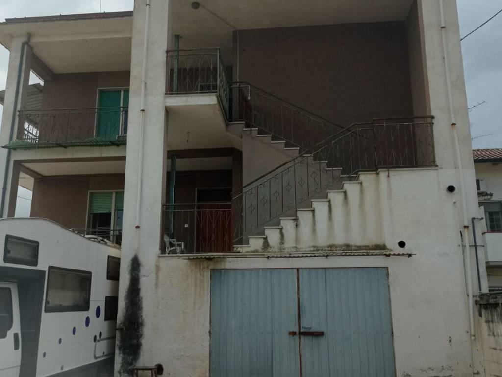 Casa indipendente a Collecorvino in Via degli Orti - Foto 3