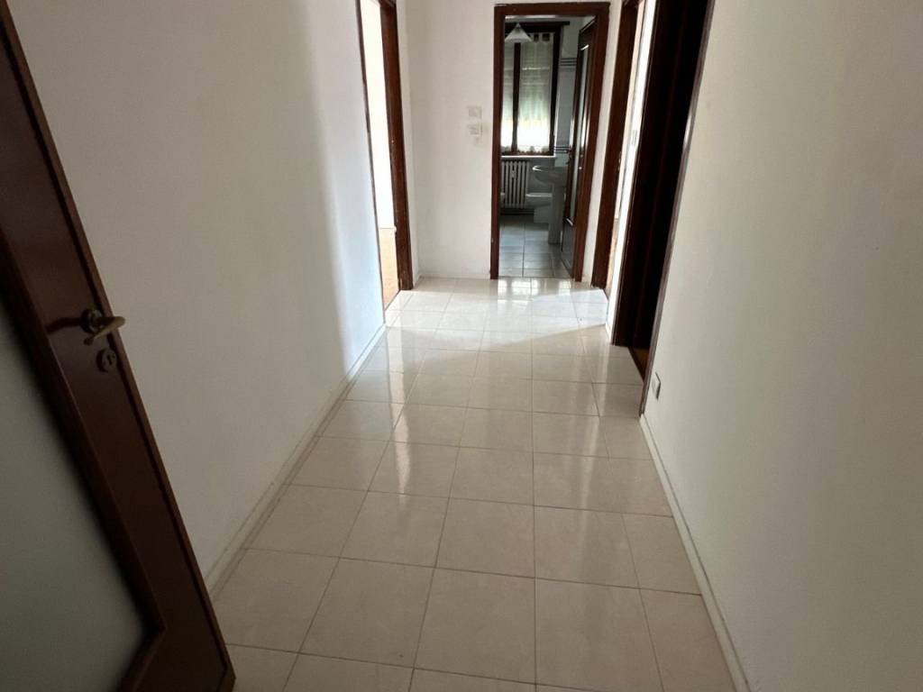 Appartamento a Saluzzo in Corso 27 Aprile, 2 - Foto 3