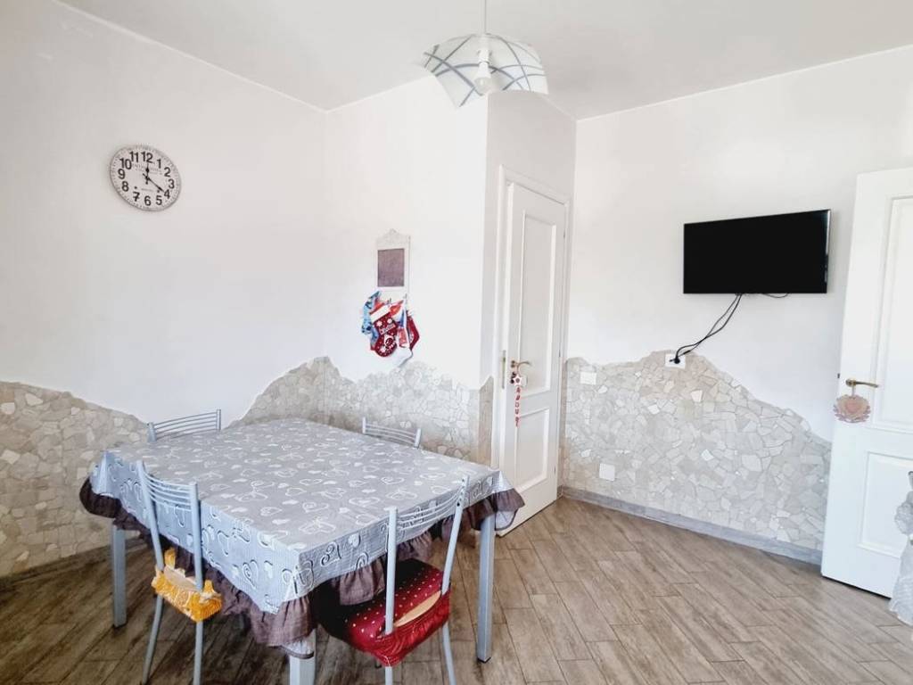 Casa indipendente a Aprilia in VIA MELLA, 2 - Foto 3