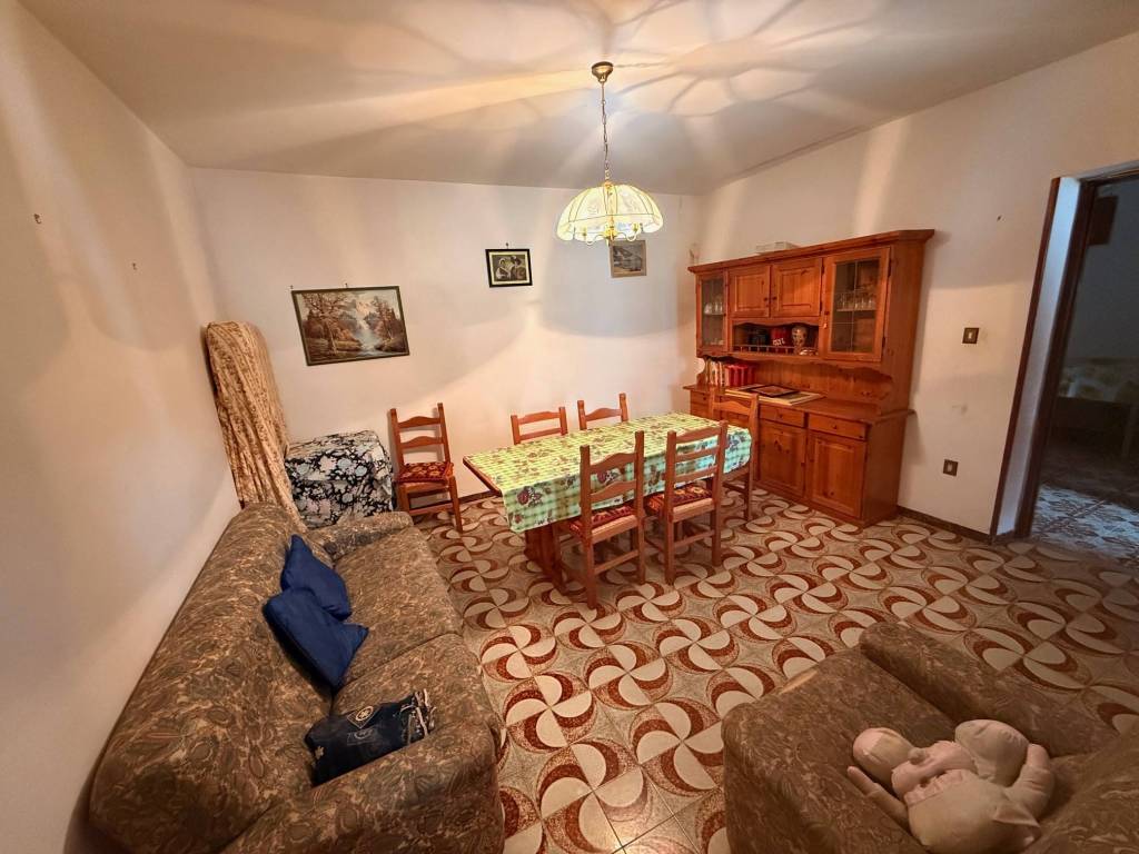 Casa indipendente a Borgorose in Via Vallonia - Foto 5