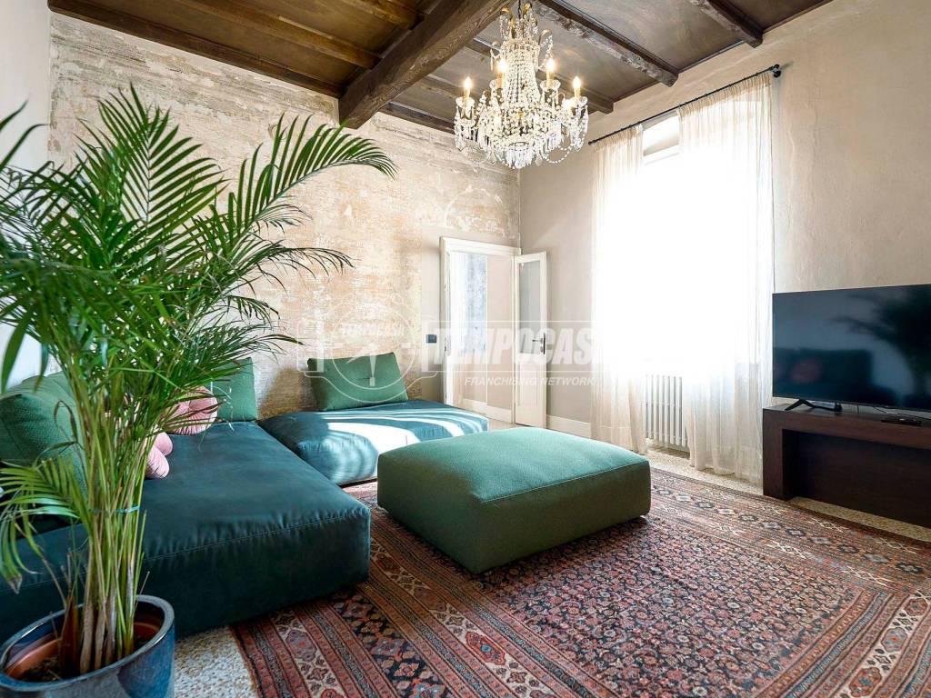 Appartamento a Cremona in Via Alessandro Manzoni - Foto 2