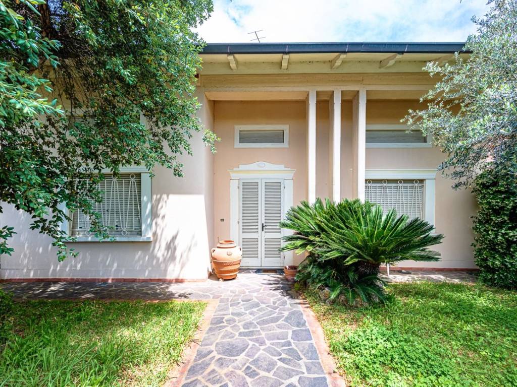Villa a Quarrata in Via Statale - Foto 2