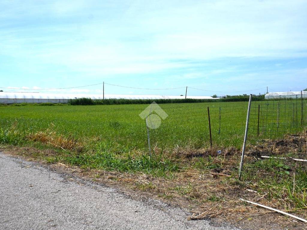 Terreno a Eboli in Via Ferruccio Previti, 8 - Foto 2