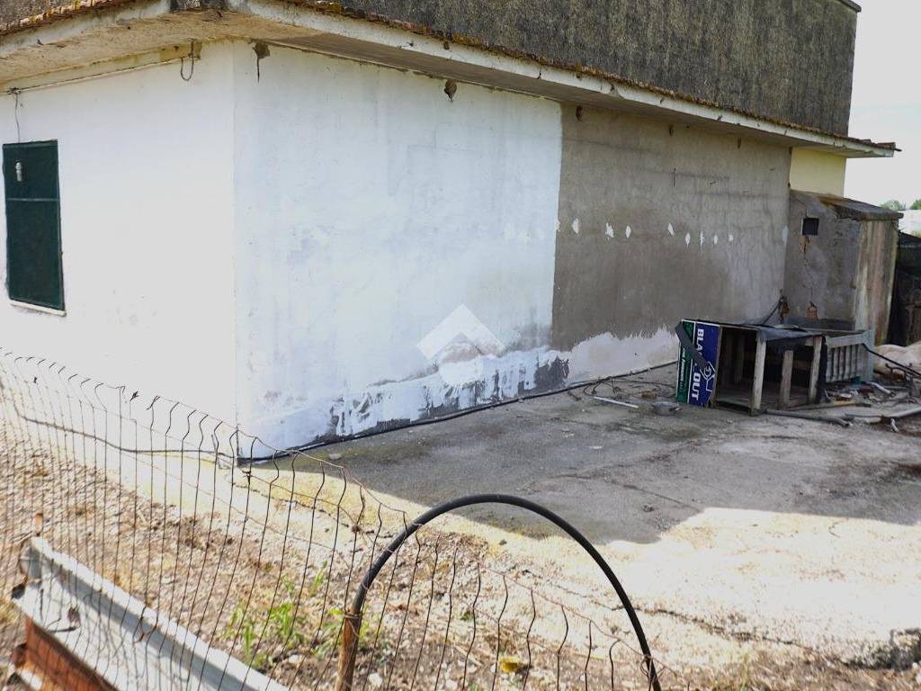 Casa indipendente a Eboli in Via Ferruccio Previti, 8 - Foto 5