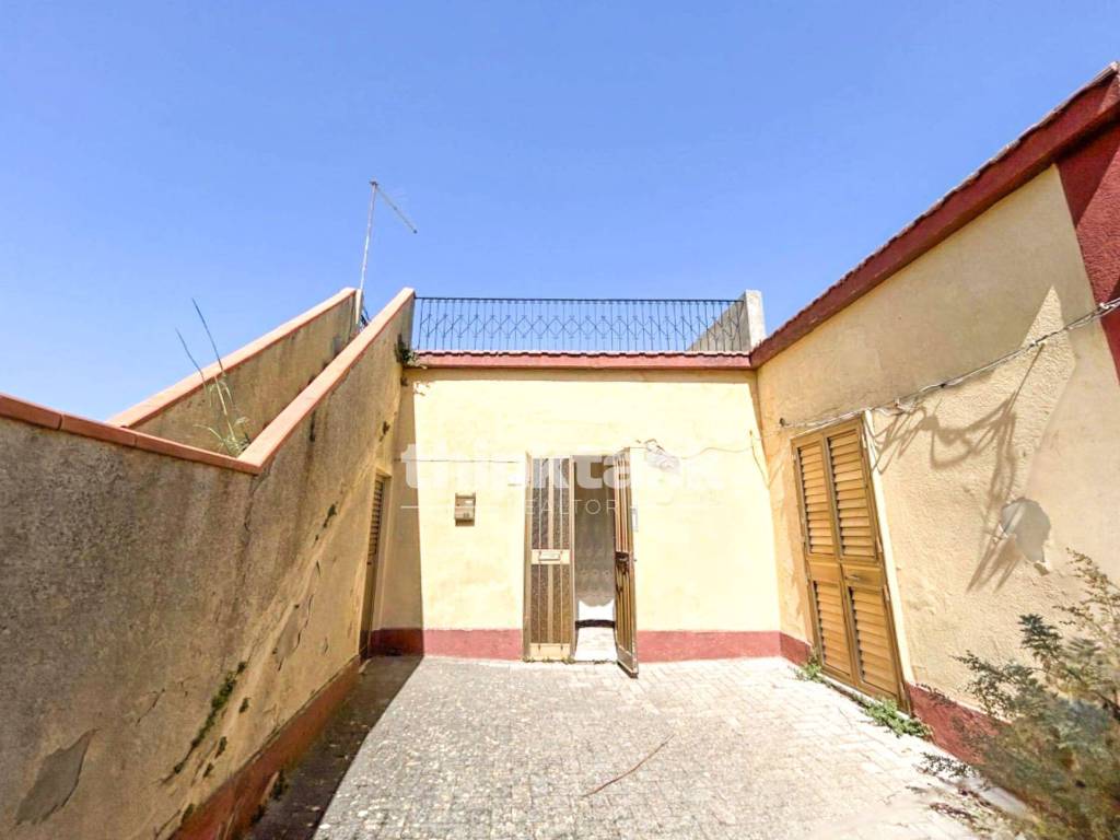 Villa a Aidone in Via Roma - Foto 3