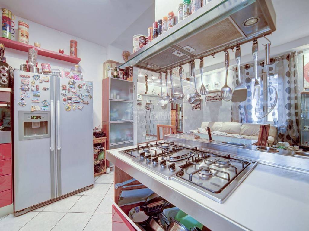 Appartamento a Besnate in Via San Martino 18 - Foto 4