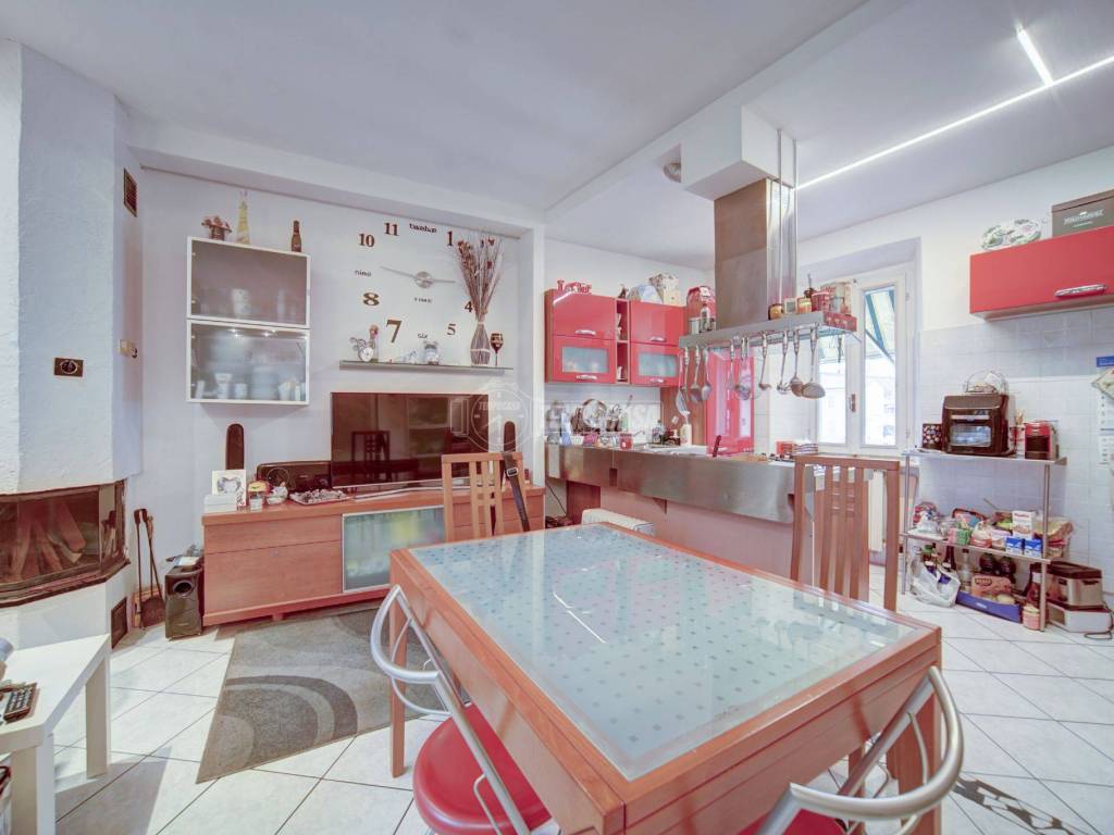 Appartamento a Besnate in Via San Martino 18 - Foto 5