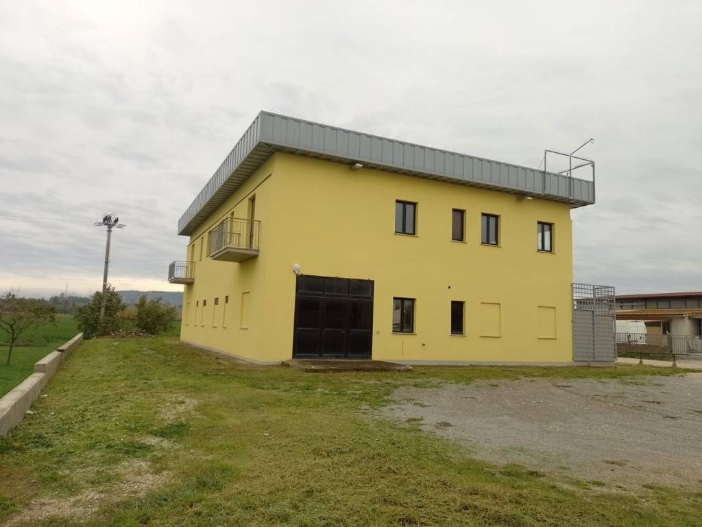 Immobile a Castiglione del lago in Via Trasimeno - Foto 4