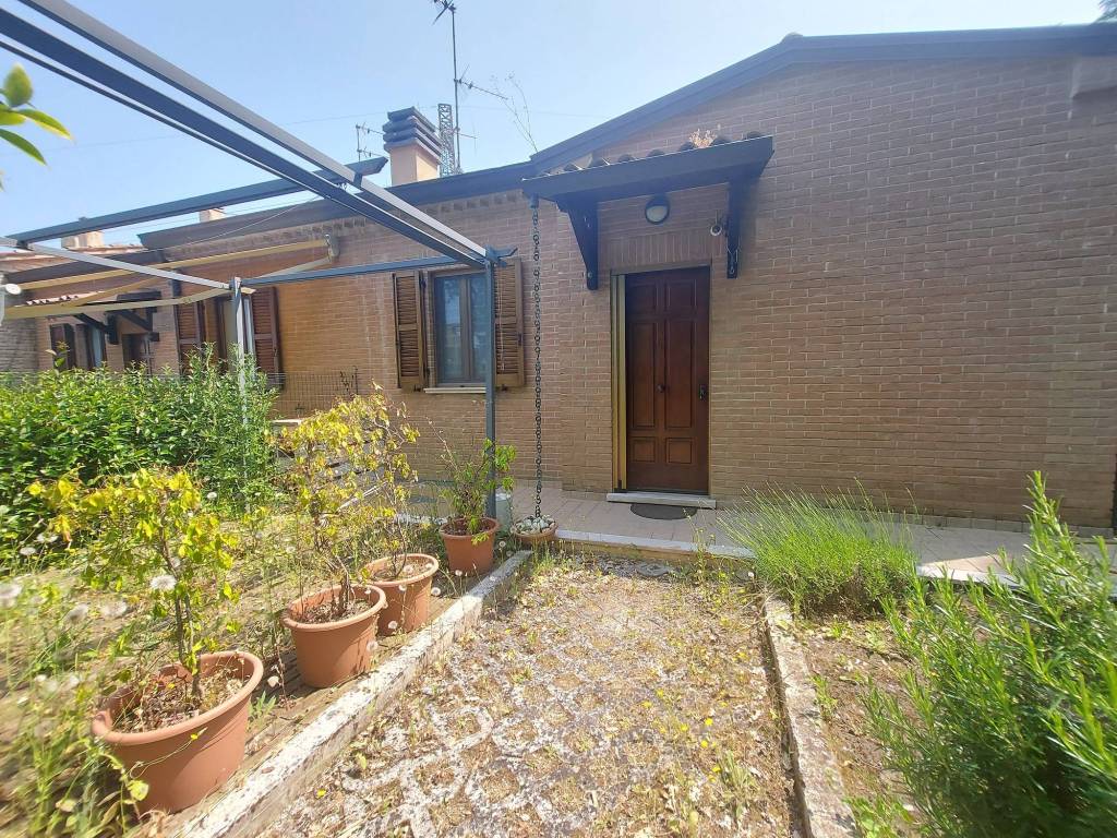 Villetta a schiera a Pesaro in Strada Fosso Fogliano - Foto 5