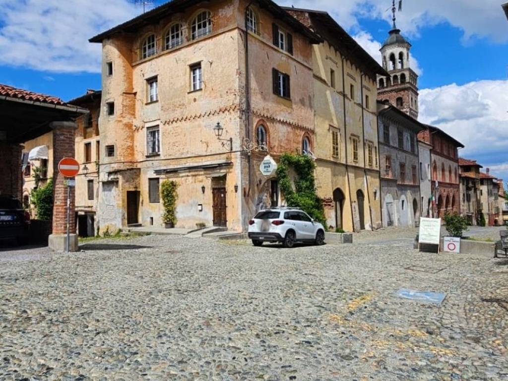 Appartamento a Saluzzo in Via Santa Chiara, 17 - Foto 2