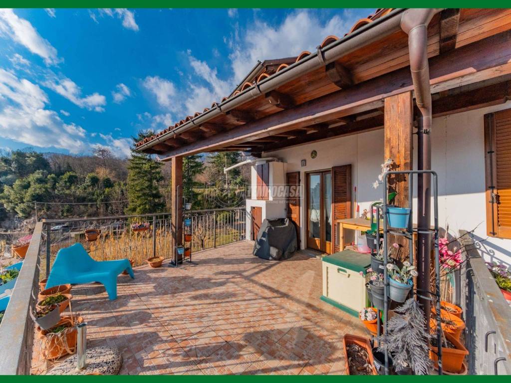 Appartamento a Arcisate in Via benefattori - Foto 3