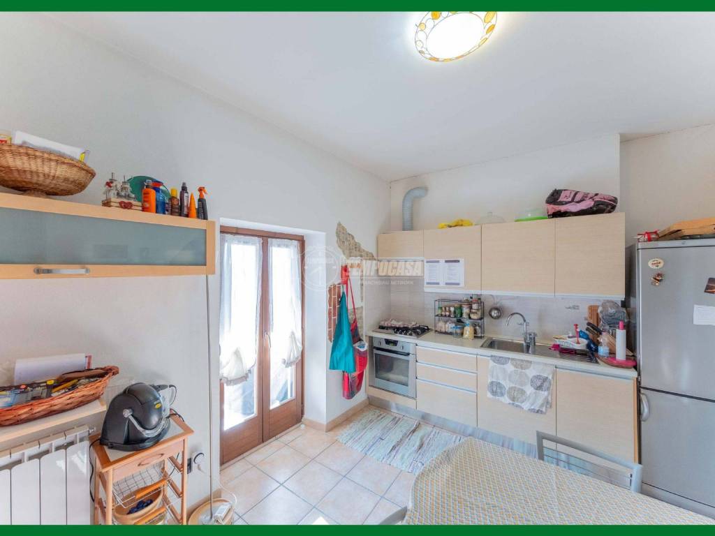 Appartamento a Arcisate in Via benefattori - Foto 5