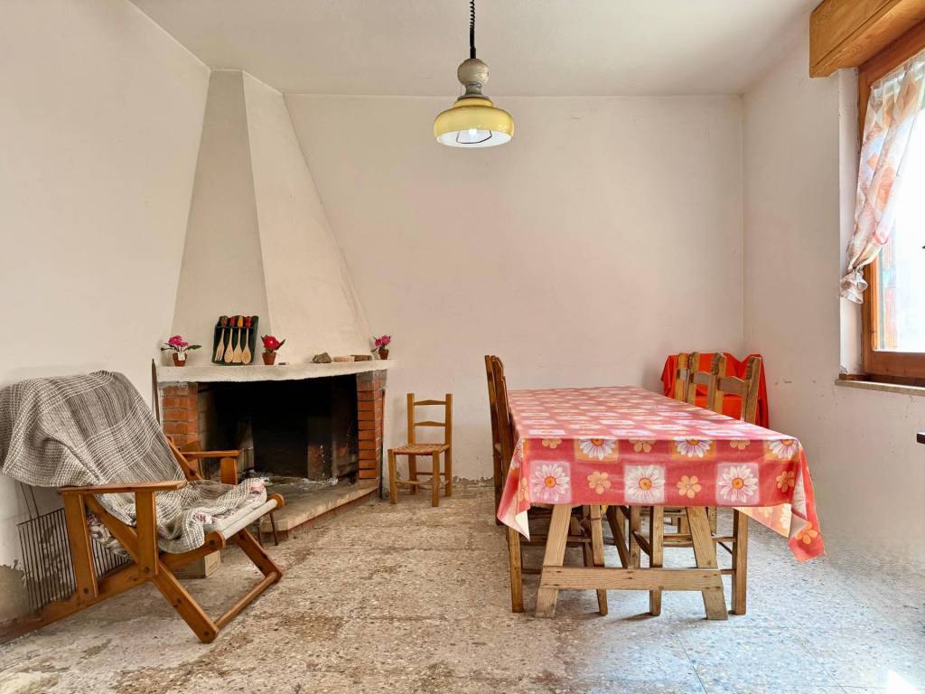 Casa indipendente a Armungia in via Cesare Battisti - Foto 4