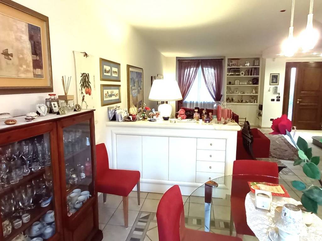Villetta a schiera a Prato in Via Natalia Ginzburg - Foto 3