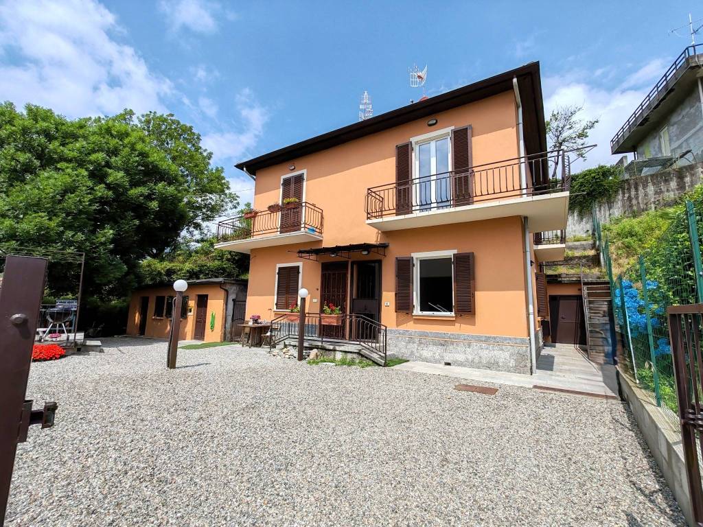 Villa a Verbania in Via Malpensata - Foto 2