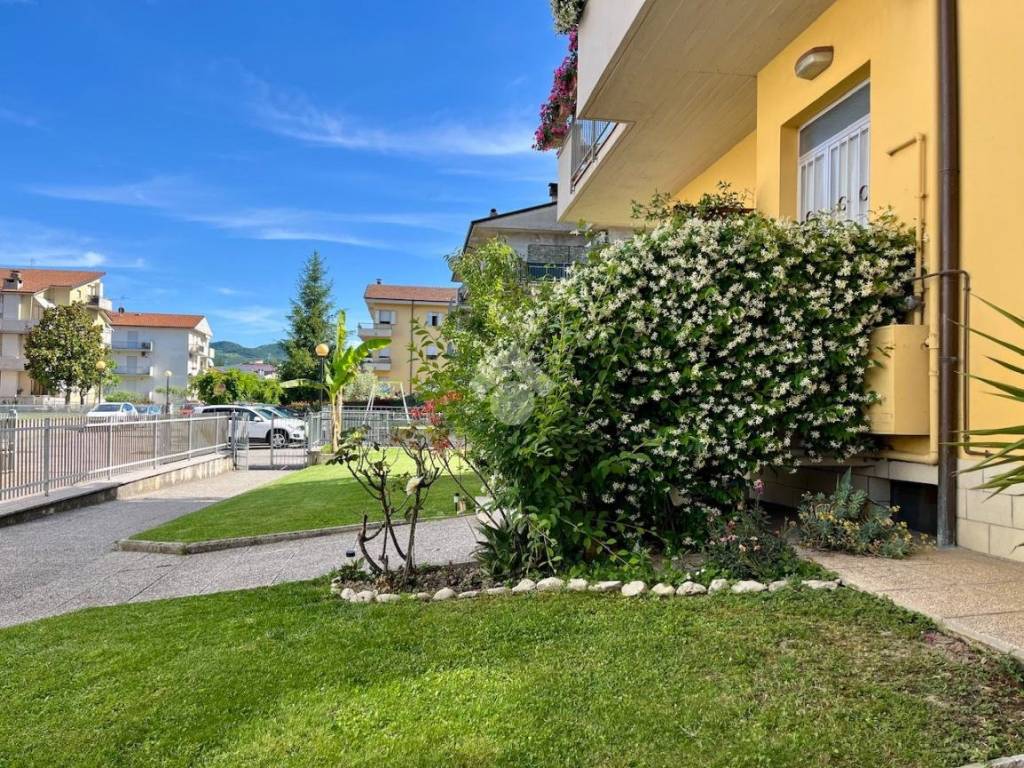 Appartamento a Fermignano in Via Luca della Robbia, 9 - Foto 4