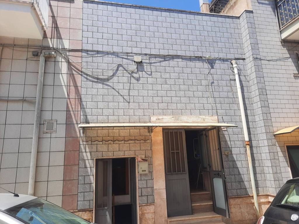 Casa indipendente a Bitritto in Via Silvio Pellico, 18 - Foto 2