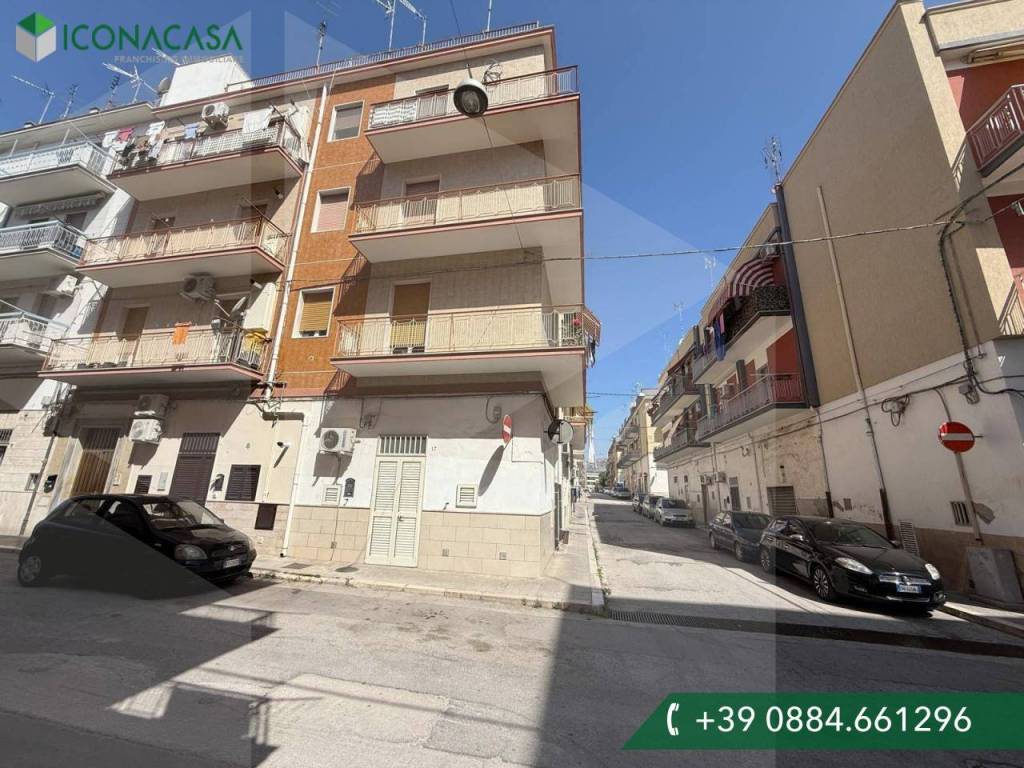Appartamento a Manfredonia in Via Martiri di Cefalonia, 13 - Foto 2