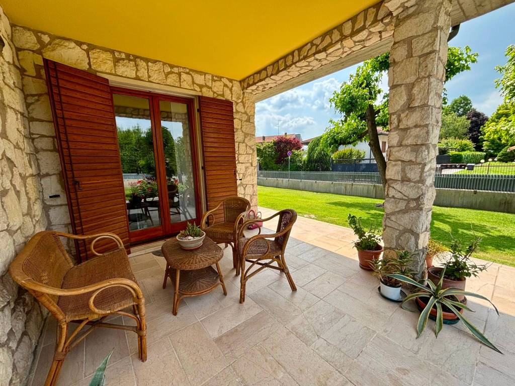 Villa a Soave in Via Antonio Salieri, 2 - Foto 3