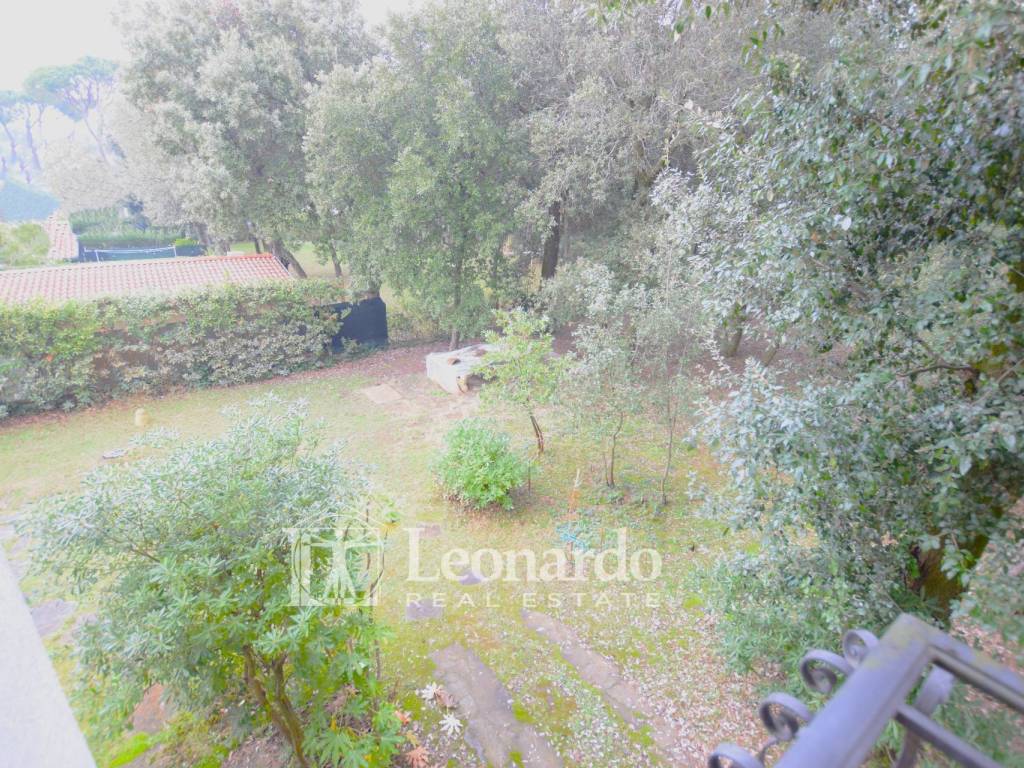 Villa a Pietrasanta in via Prato - Foto 2