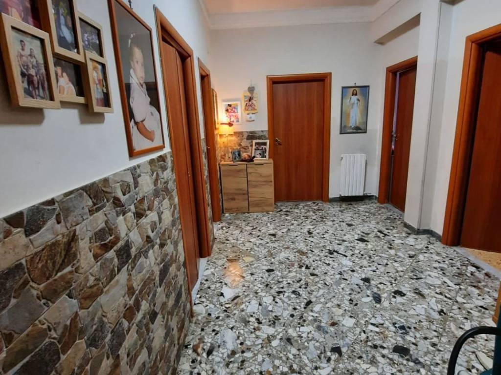 Appartamento a Taranto in Via Emilia, 22 - Foto 2