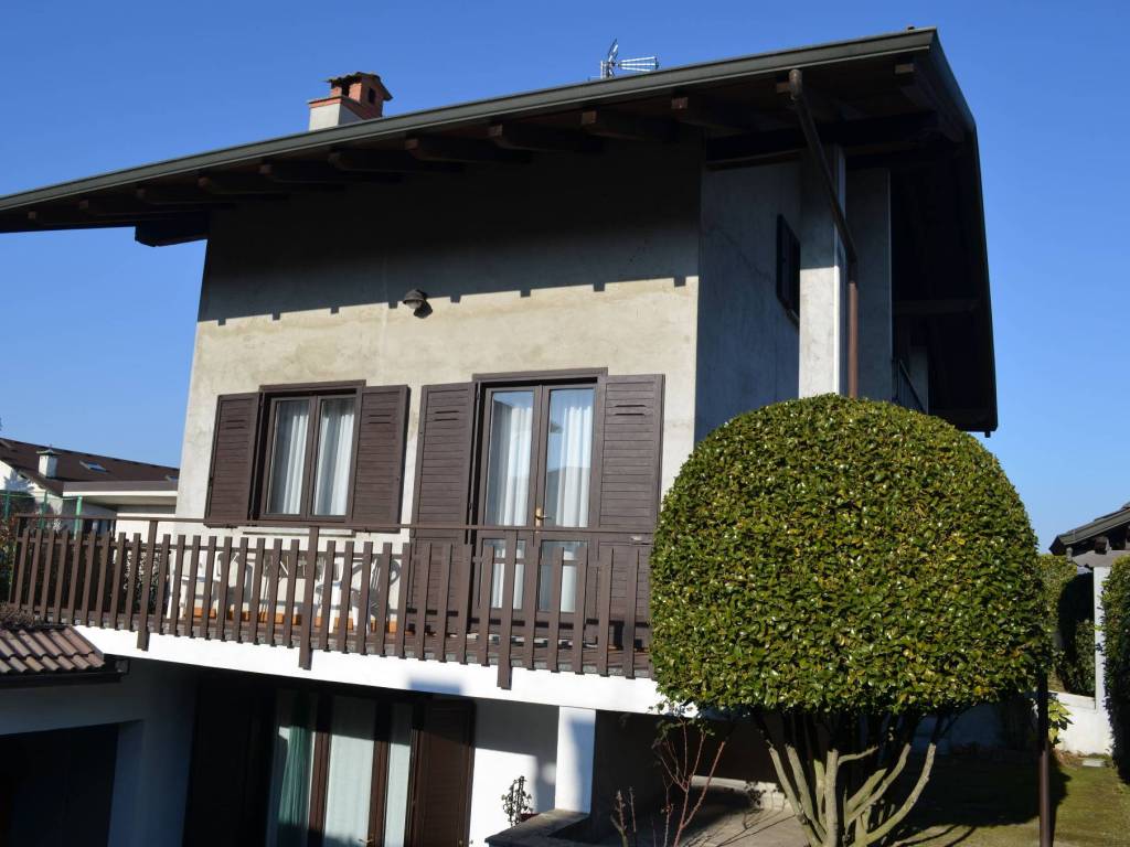 Villa a Borgo ticino in Via Antonio Gramsci - Foto 2
