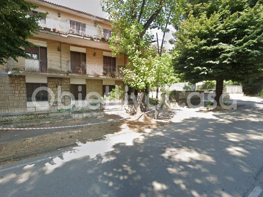 Appartamento a Caserta in Viale degli Antichi Platani - Foto 2