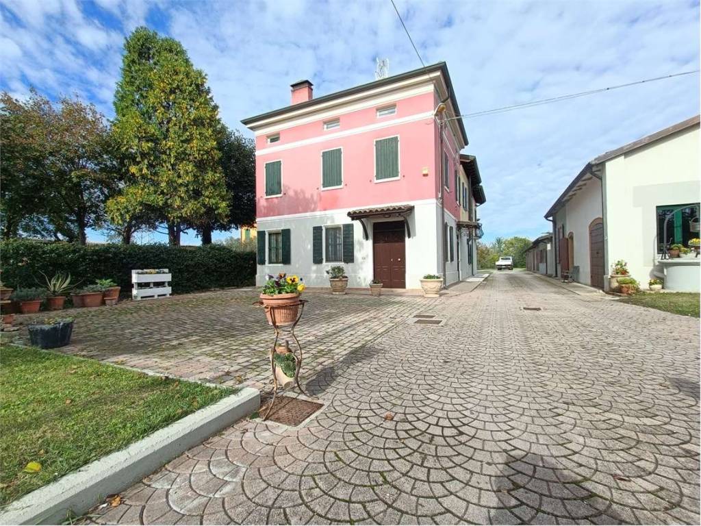 Villa a San felice sul panaro in via 1 maggio, 1400 - Foto 5