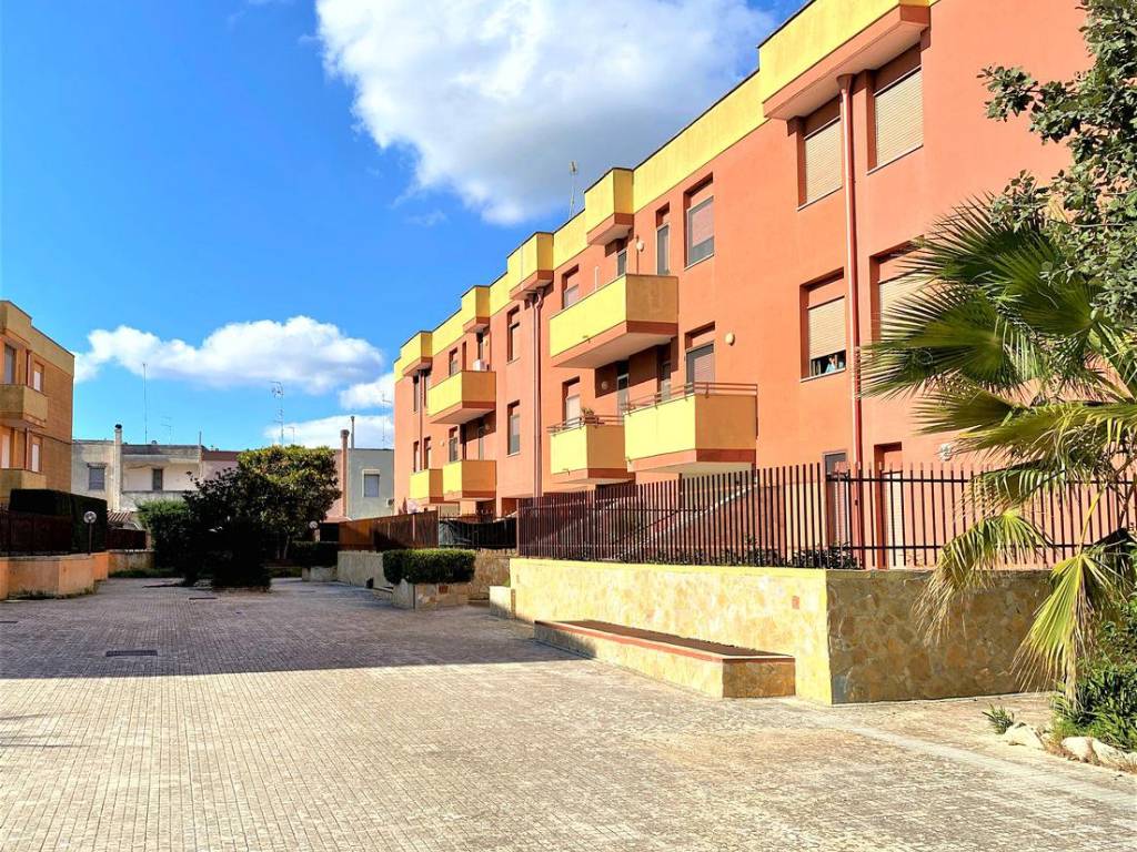 Appartamento a Galatone in Via Cosimo Settimo, 73 - Foto 2