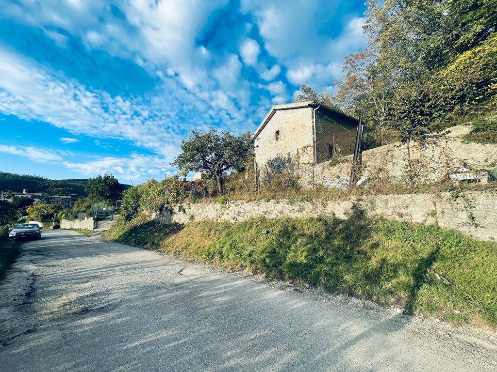 Rustico / casale a Longone sabino in Via Maria Ausiliatrice - Foto 2
