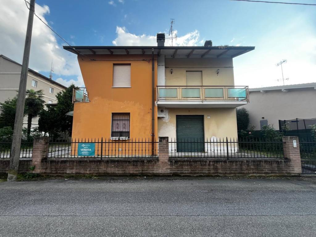 Villa a Bomporto in Via S. Cabassi - Foto 2
