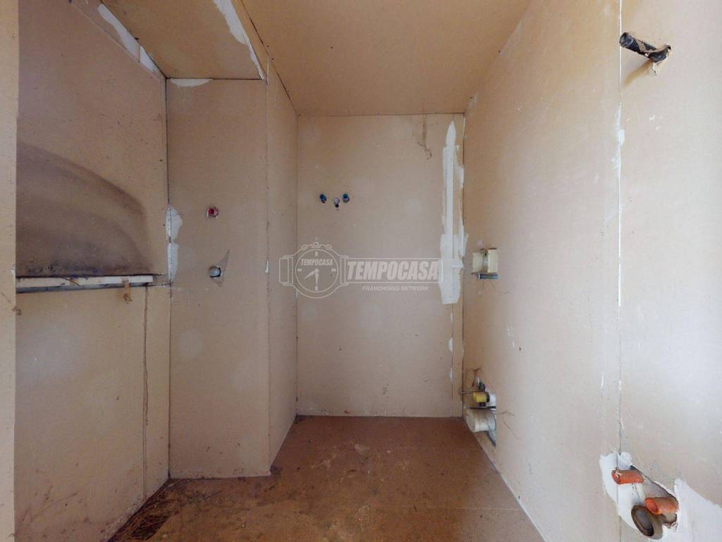 Casa indipendente a Turi in Via Garibaldi - Foto 4