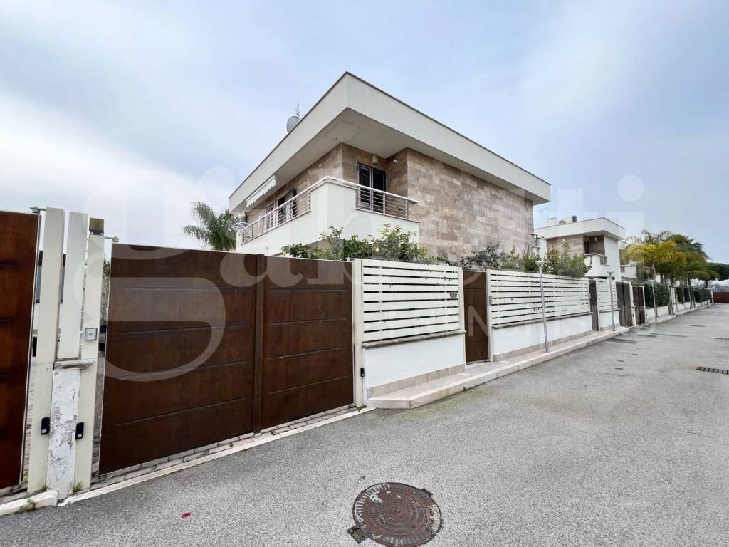 Villa a Trani in Via Martiri di Palermo - Foto 4